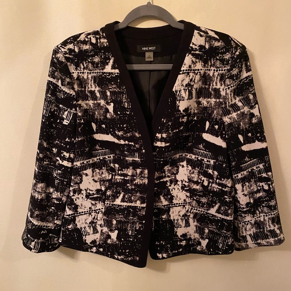 Nine West Women’s Black/White Short Jacket -Open Front -Sz 14 -fully lined - Picture 1 of 13